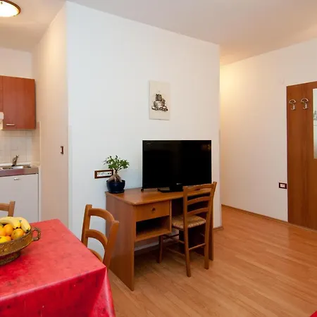 Apartament And Liburnija