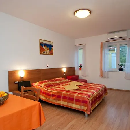 Apartment And Liburnija
