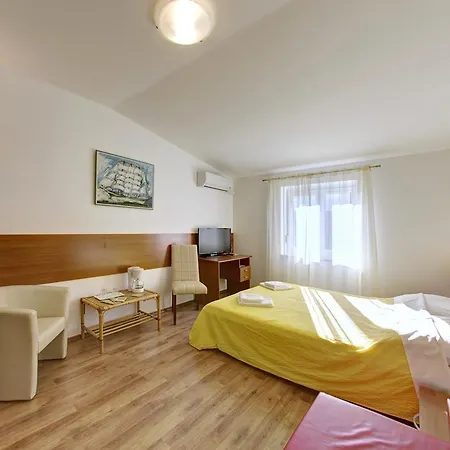 And Liburnija Apartmán *