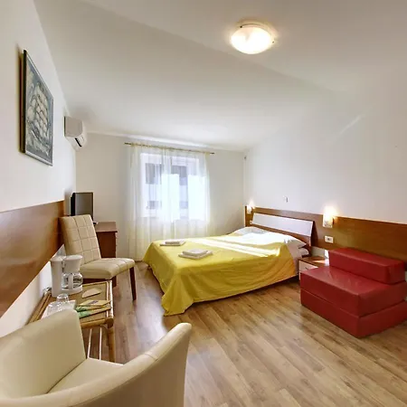 And Liburnija Apartmán *