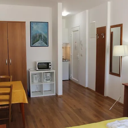 And Liburnija Apartmán *